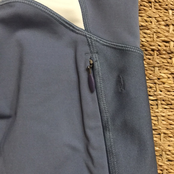 Under Armour leggings from the Running Room, 15.5” waist and 35.5” long - Picture 7 of 9